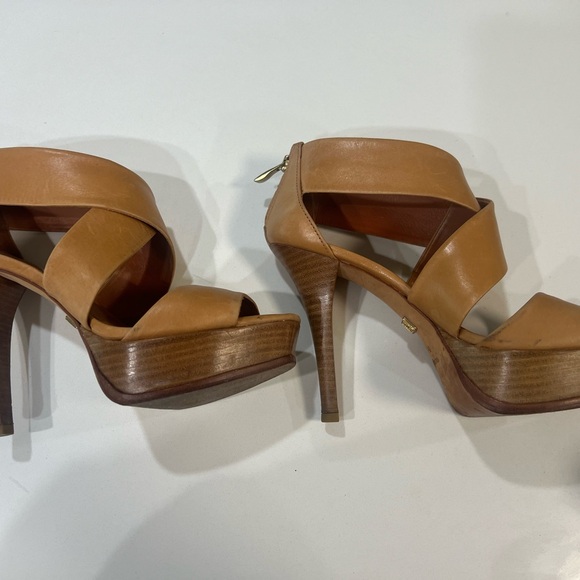 Pour La Victoire high heel shoes. Camel color - Picture 3 of 6